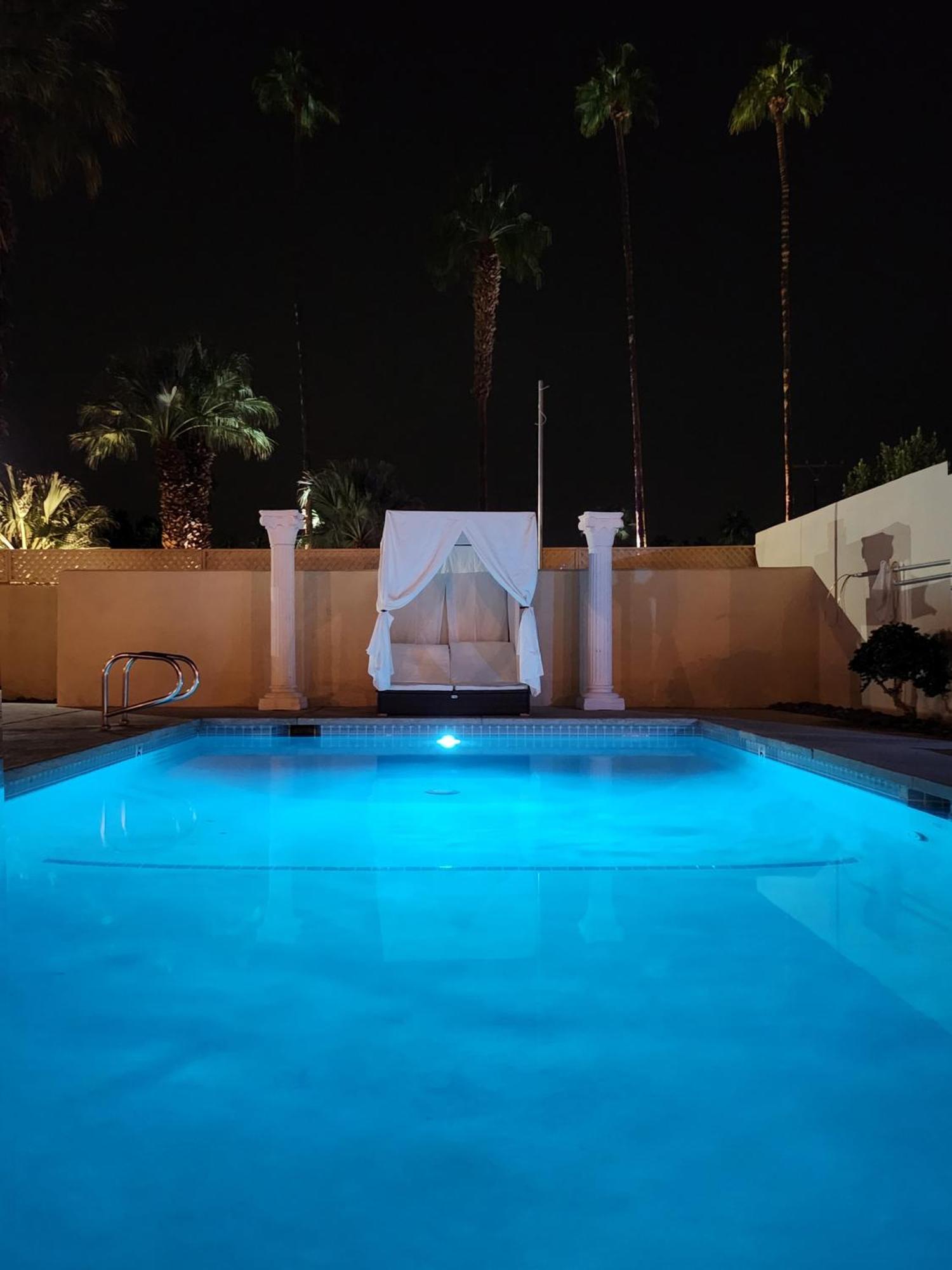 פאלם ספרינגס Exotic Dreams Resort Adults Only מראה חיצוני תמונה